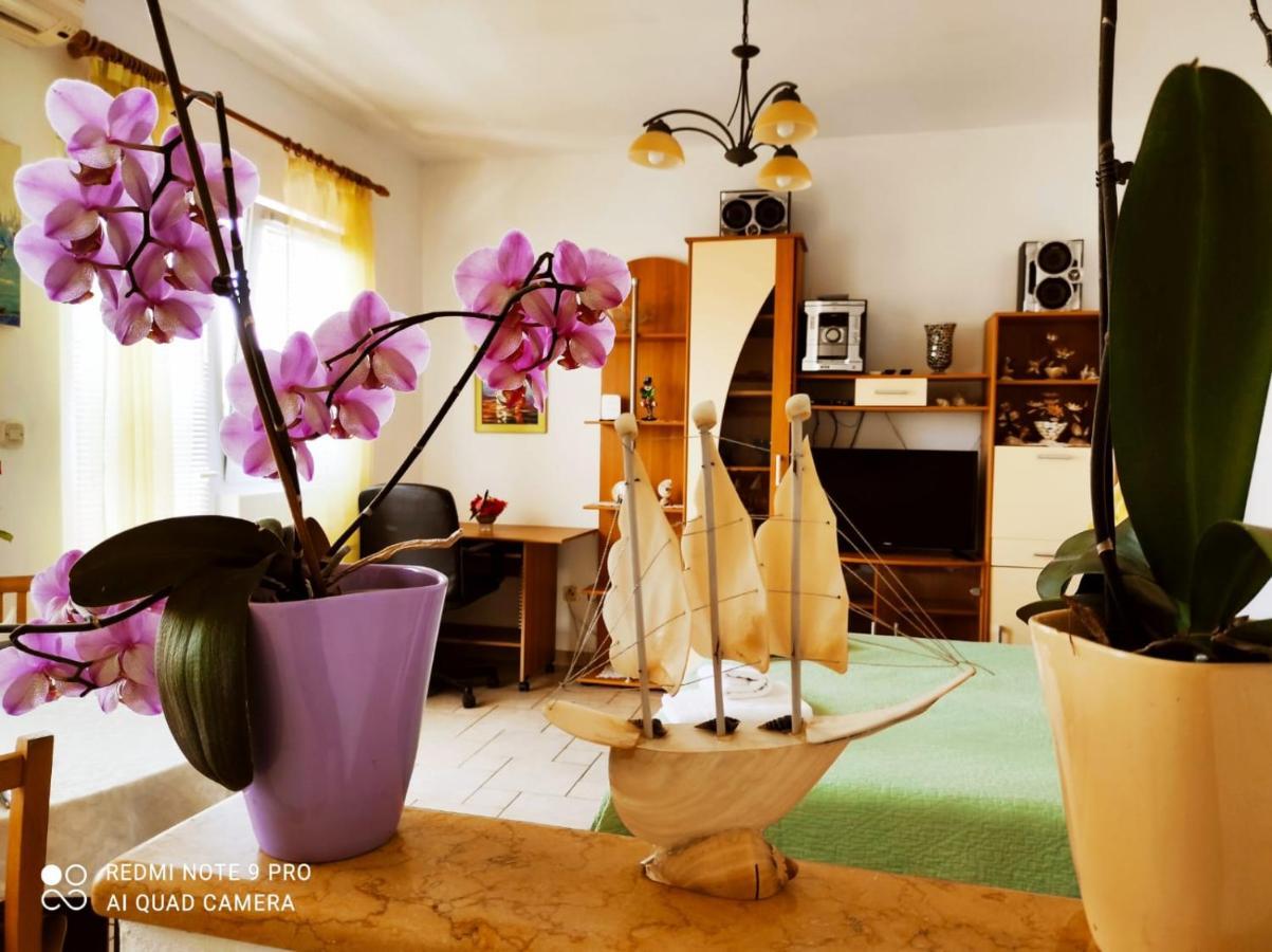 Apartment Topic Baška Voda エクステリア 写真