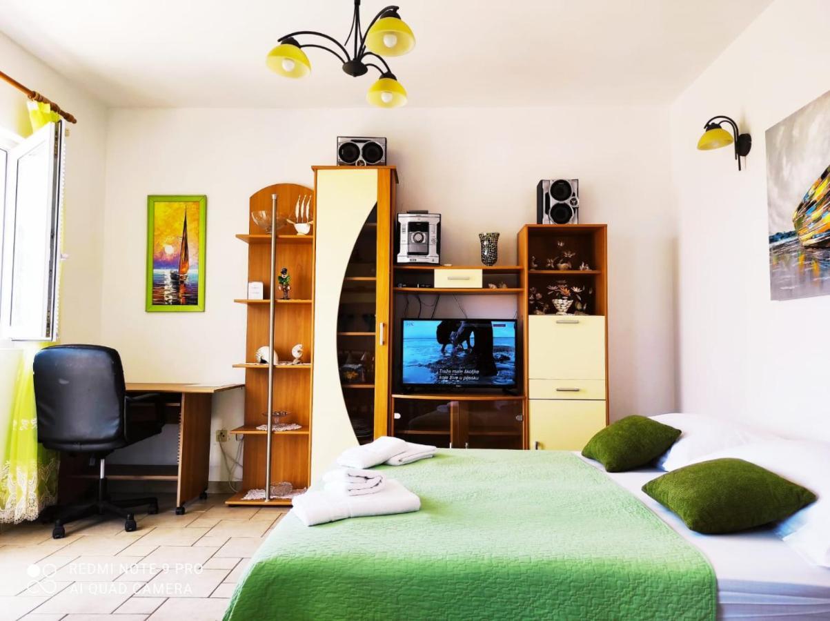 Apartment Topic Baška Voda エクステリア 写真