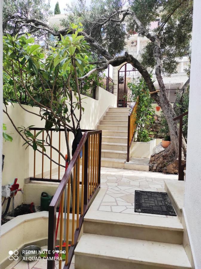 Apartment Topic Baška Voda エクステリア 写真