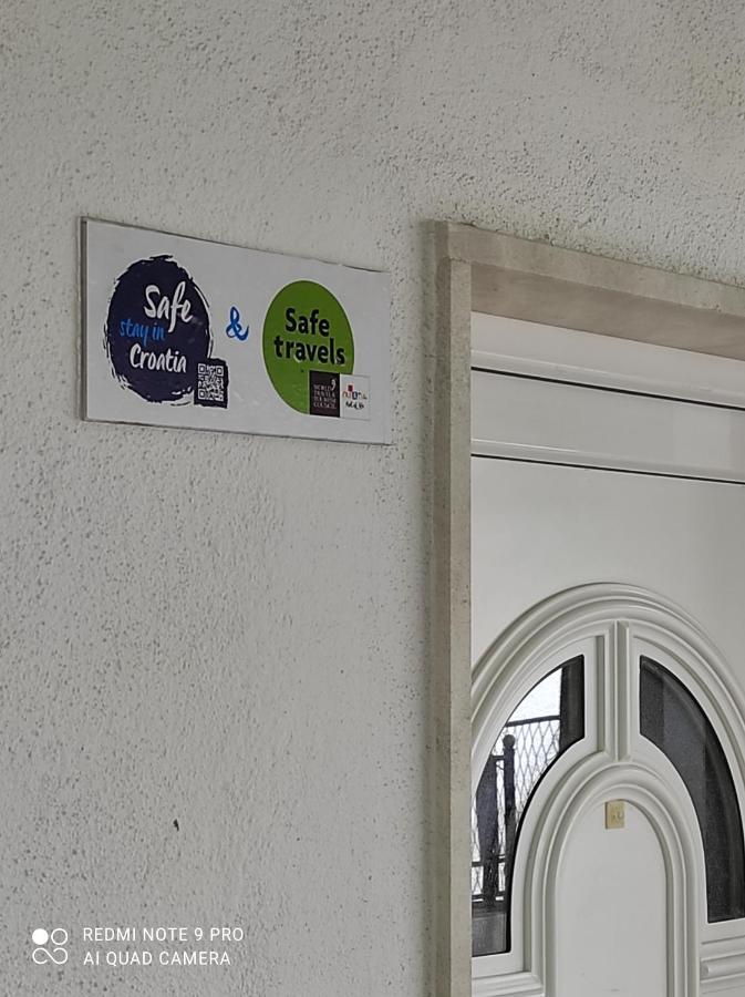 Apartment Topic Baška Voda エクステリア 写真