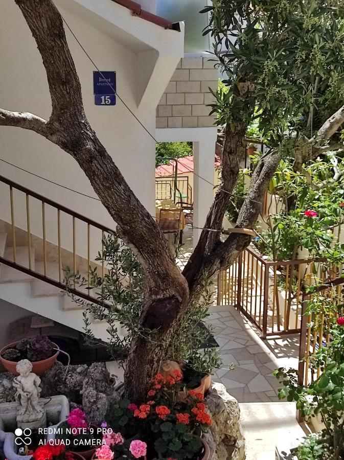 Apartment Topic Baška Voda エクステリア 写真