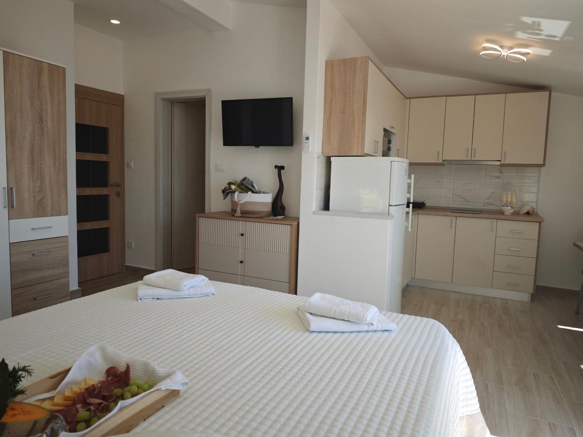 Apartment Topic Baška Voda エクステリア 写真