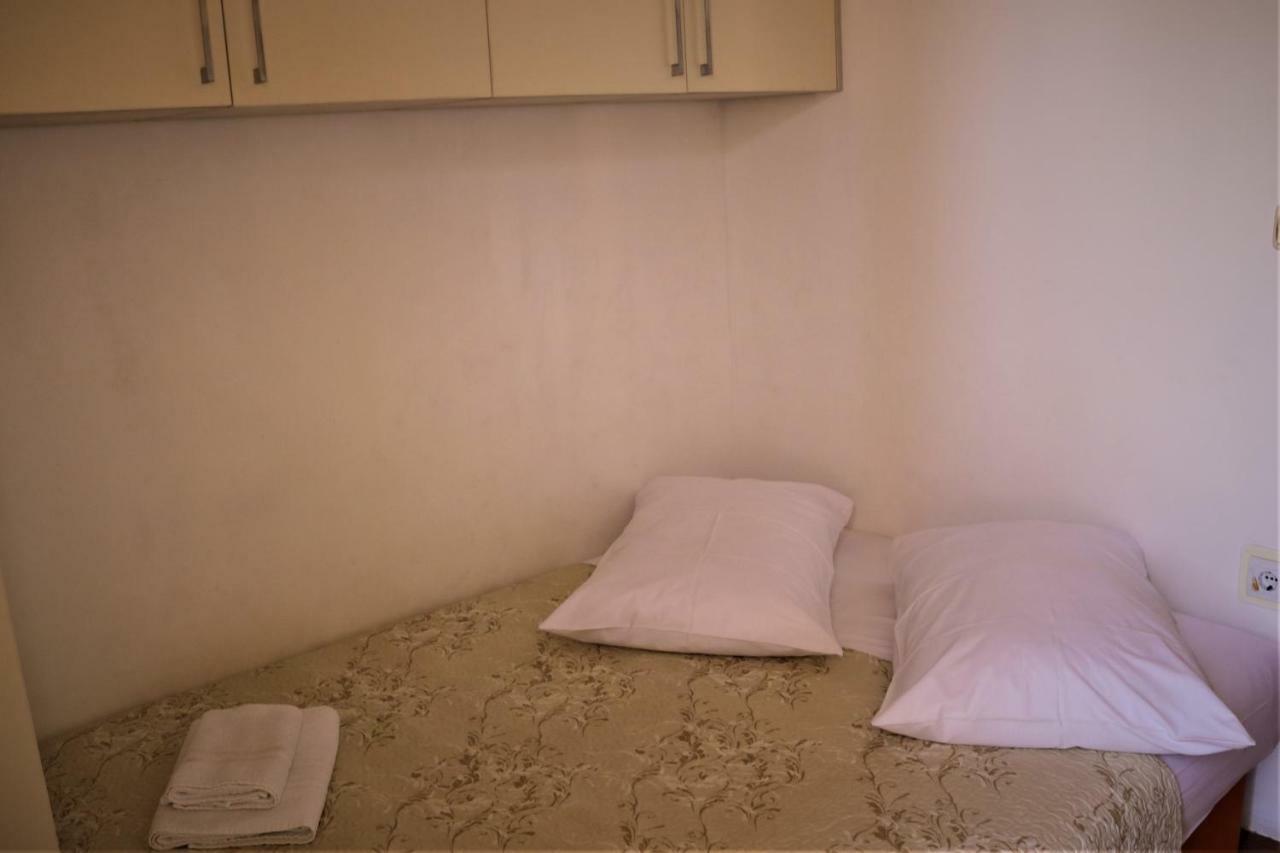 Apartment Topic Baška Voda エクステリア 写真