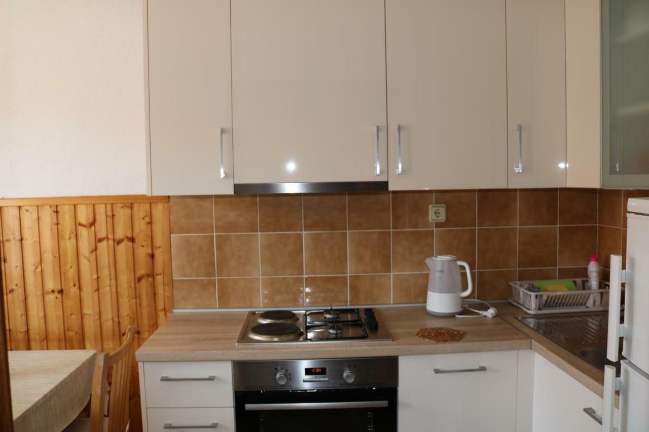 Apartment Topic Baška Voda エクステリア 写真