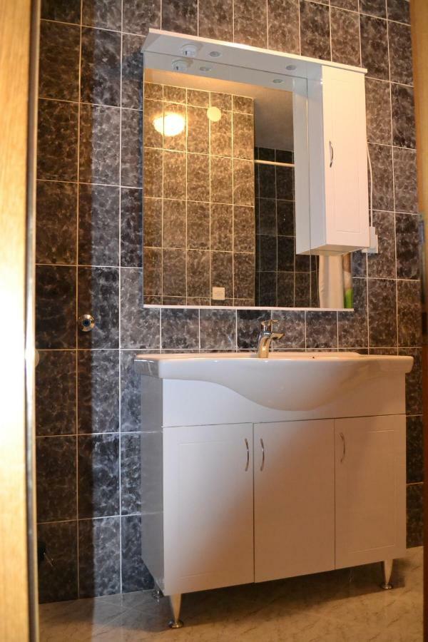 Apartment Topic Baška Voda エクステリア 写真