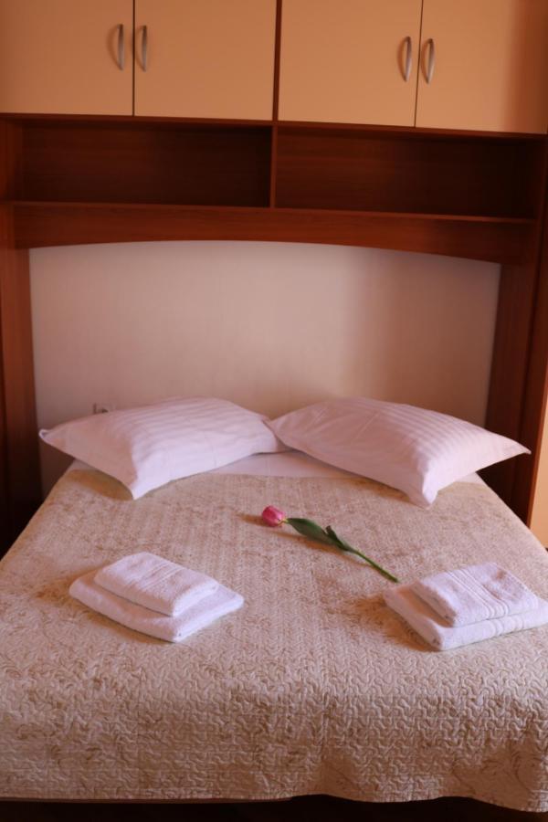 Apartment Topic Baška Voda エクステリア 写真