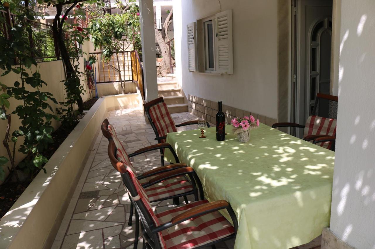 Apartment Topic Baška Voda エクステリア 写真
