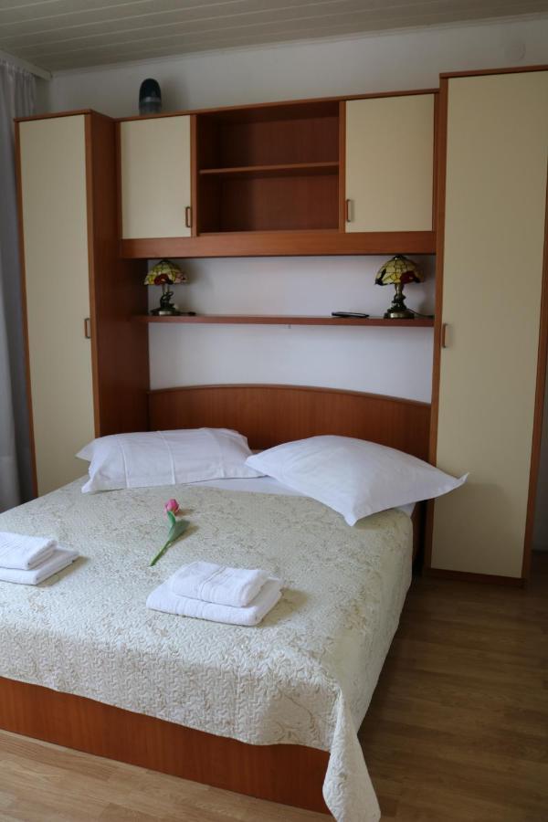 Apartment Topic Baška Voda エクステリア 写真